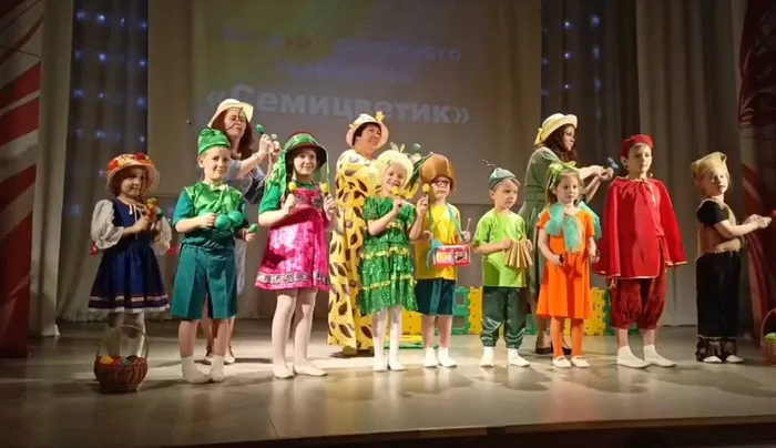 photo_5258285382430821375_y